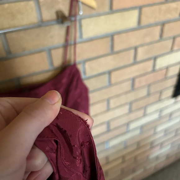 By Anthropologie Asymmetrical Slip Midi Dress Maroon Floral Printed Size 12 - Picture 8 of 13